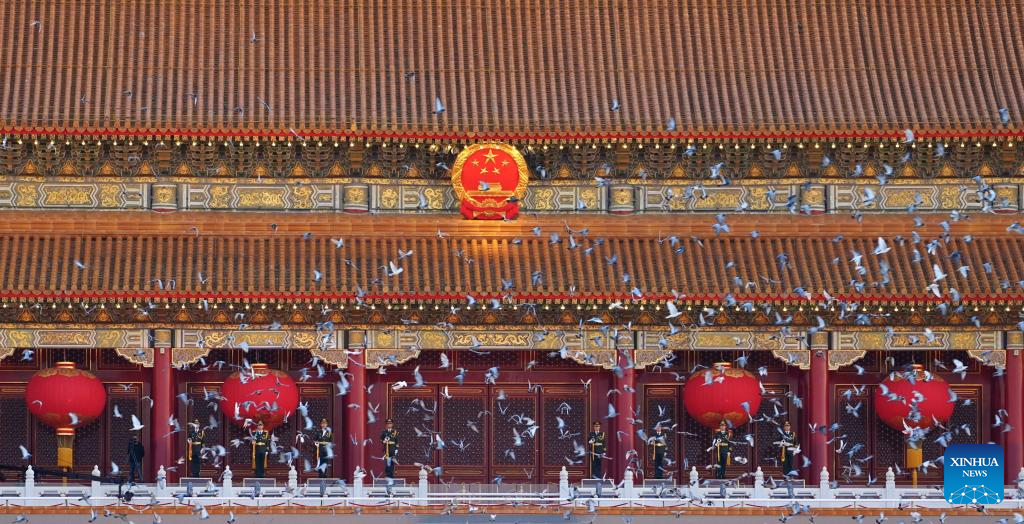 Potret : Semarak Perayaan Hari Nasional China-Image-1