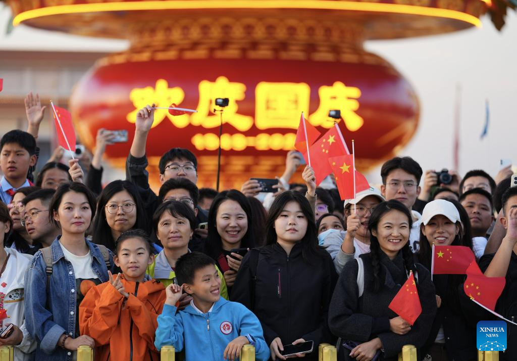 Potret : Semarak Perayaan Hari Nasional China-Image-5