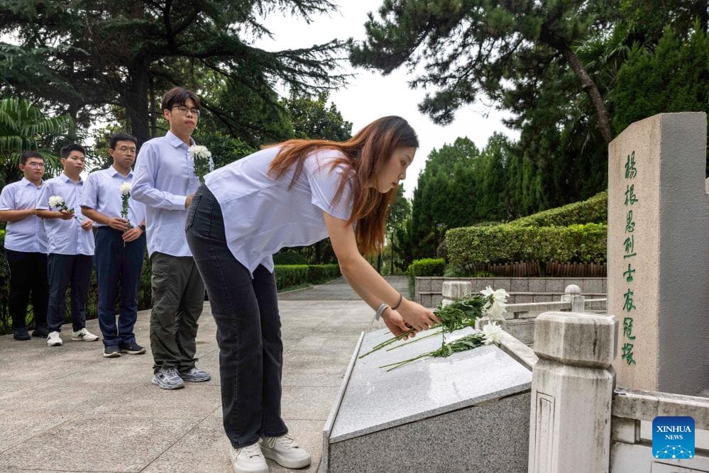 Potret : Peringatan Hari Martir untuk Hormati Para Pahlawan Gugur-Image-6