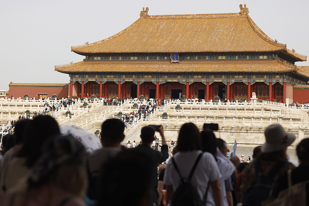 Libur Golden Week Tiongkok, Destinasi Wisata Ludes Tiket di Hari Pertama-Image-2