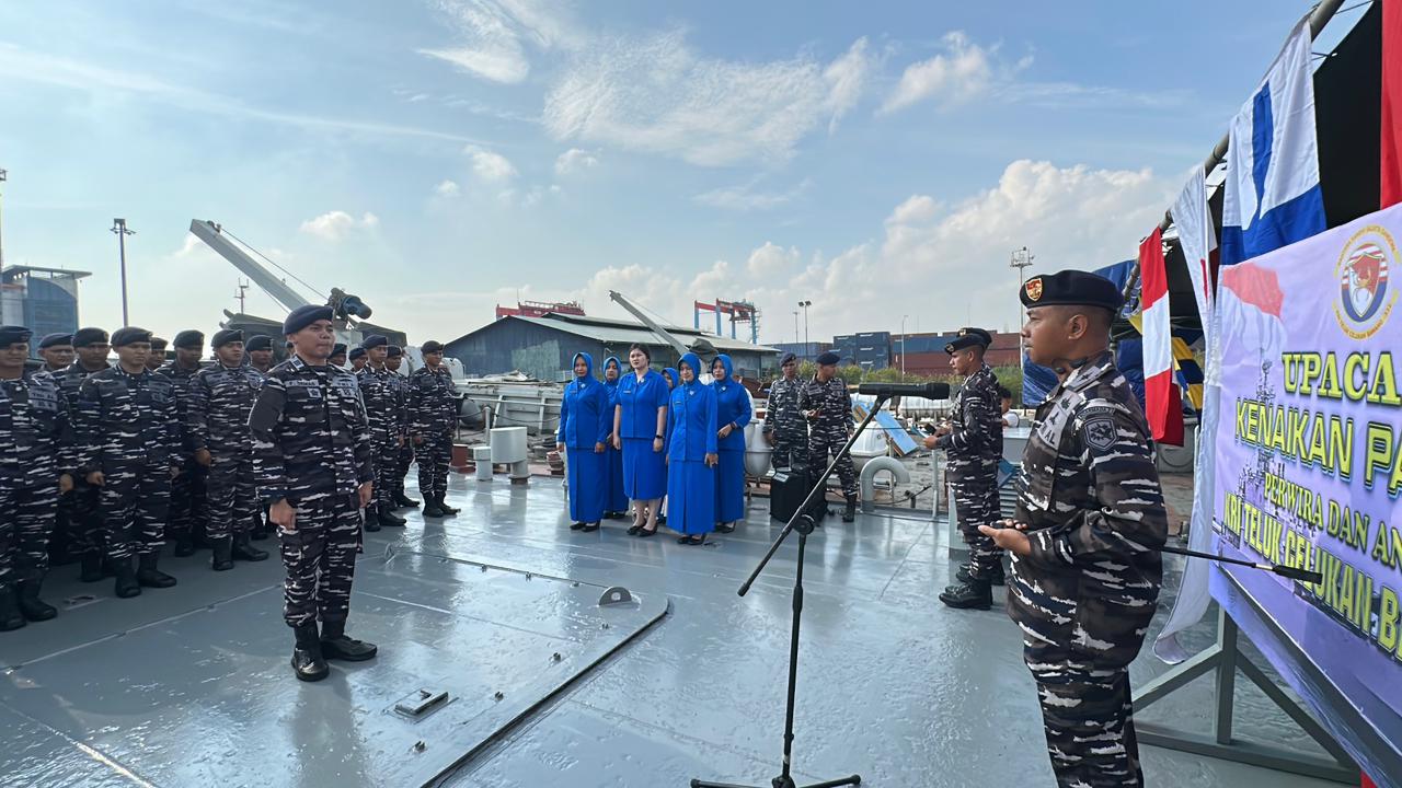 Syukuran Kenaikan Pangkat Prajurit KRI Teluk Celukan Bawang-532, Momentum Kebanggaan dan Penguatan Etos Pengabdian-Image-1 Syukuran Kenaikan Pangkat Prajurit KRI Teluk Celukan Bawang-532, Momentum Kebanggaan dan Penguatan Etos Pengabdian-Image-1