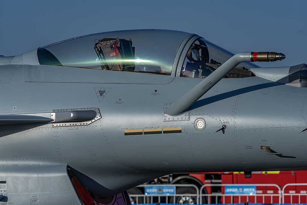 Perancang Utama Ungkap J-10C Miliki Kapasitas Persenjataan Tinggi, Dapat Bawa 40+ Jenis Senjata-Image-2