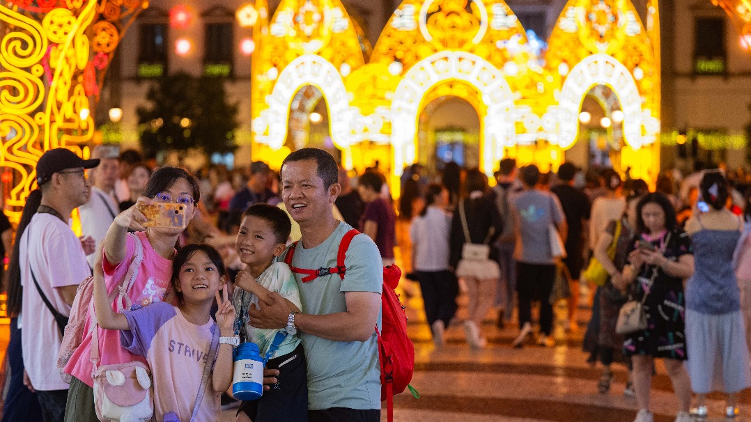Pariwisata Makau Melejit Selama Libur Nasional Tiongkok dan Pertengahan Musim Gugur-Image-1 Pariwisata Makau Melejit Selama Libur Nasional Tiongkok dan Pertengahan Musim Gugur-Image-1