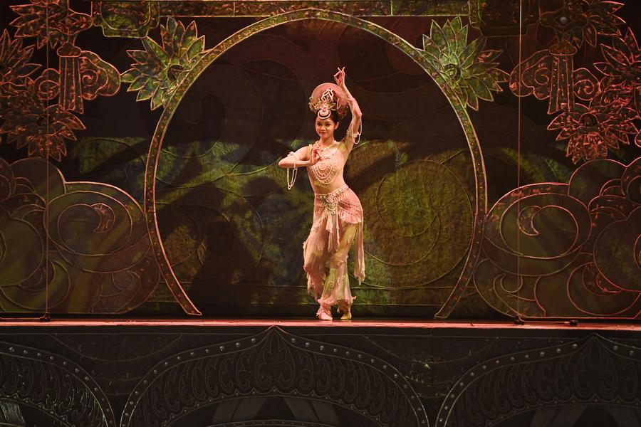 Mengintip Pentas Drama Imersif Bertajuk "Suara &hellip;