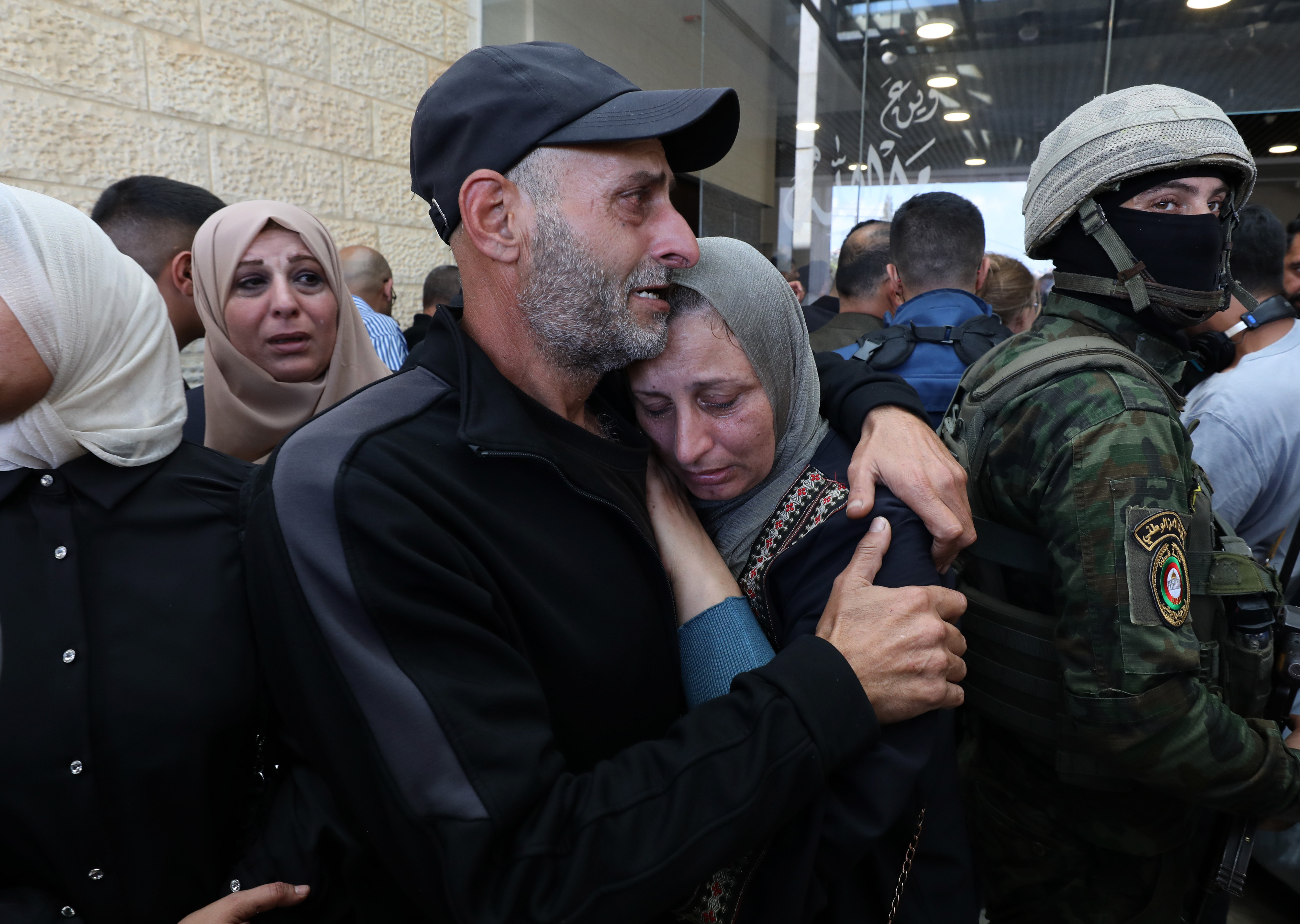 Kepulangan Tahanan Palestina Disambut Haru dan Sukacita-Image-6