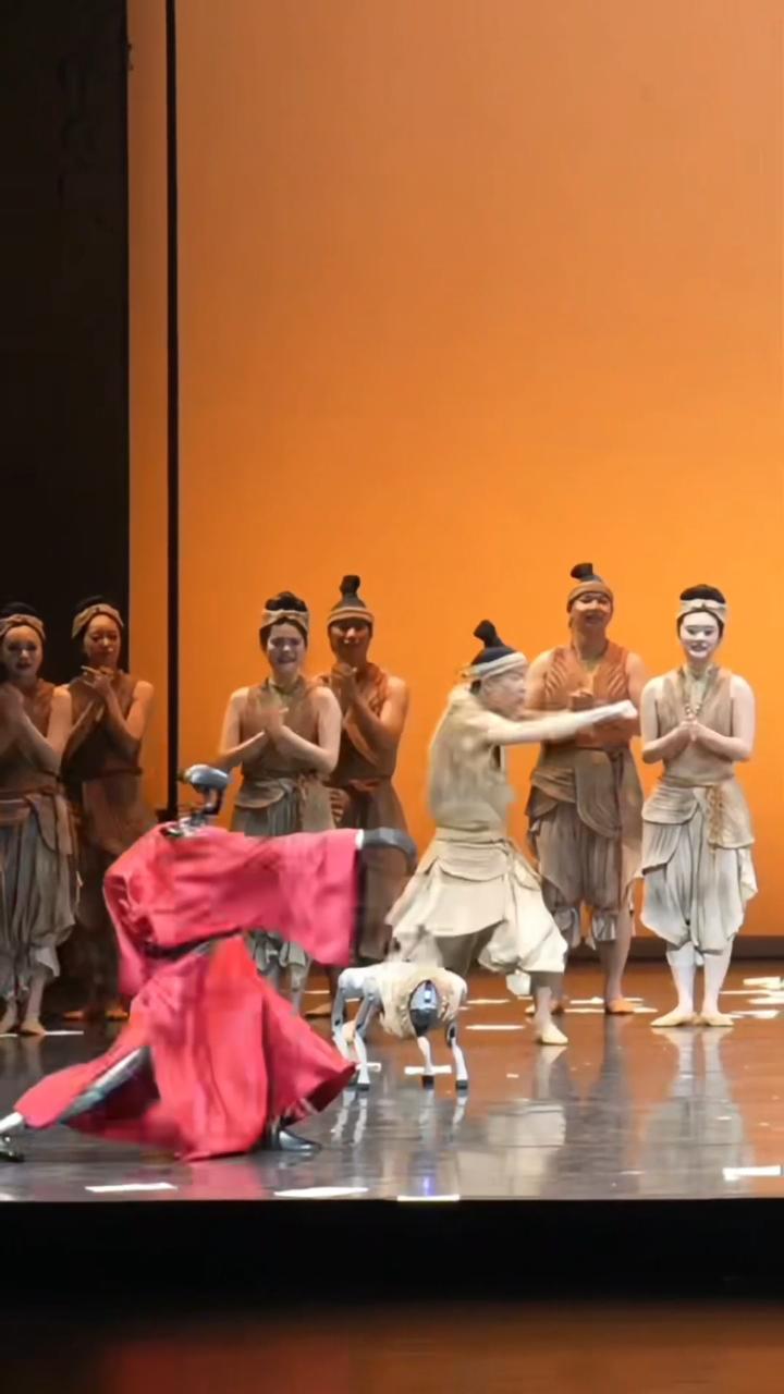 Mengintip Keahlian Menari Robot-Robot dalam Drama &hellip;