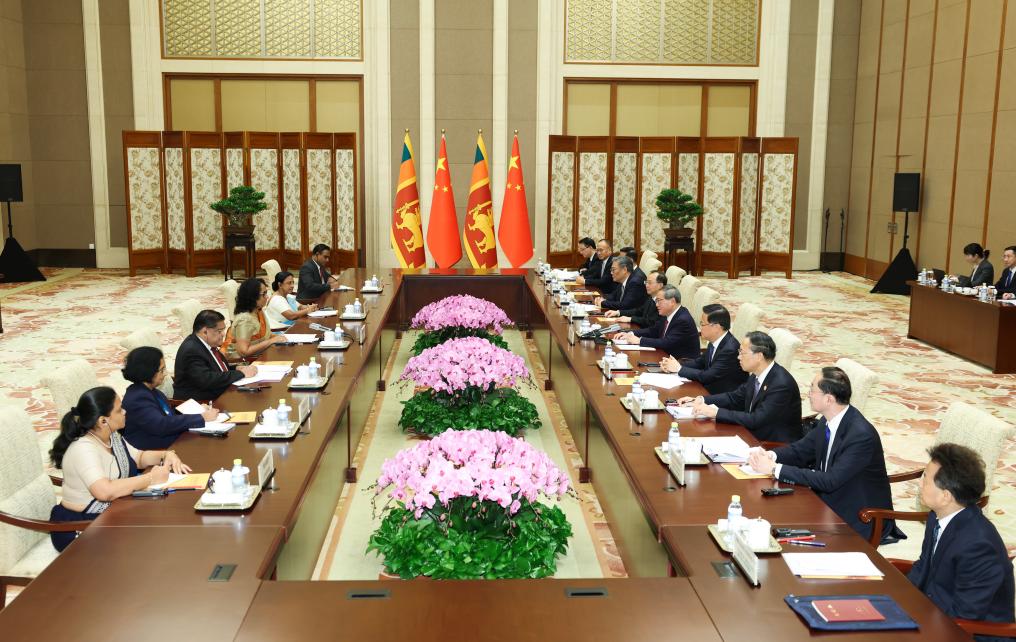Perkuat Kerja Sama Bilateral, PM Tiongkok Li Qiang Bertemu PM Sri Lanka-Image-1 Perkuat Kerja Sama Bilateral, PM Tiongkok Li Qiang Bertemu PM Sri Lanka-Image-1