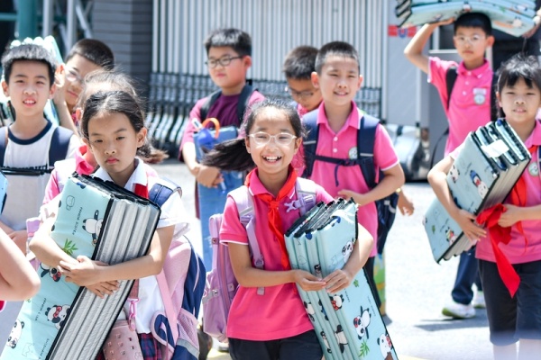 Langkah Baru Dunia Pendidikan Tiongkok, Zhejiang Terapkan Libur Sekolah Musiman-Image-1 Langkah Baru Dunia Pendidikan Tiongkok, Zhejiang Terapkan Libur Sekolah Musiman-Image-1
