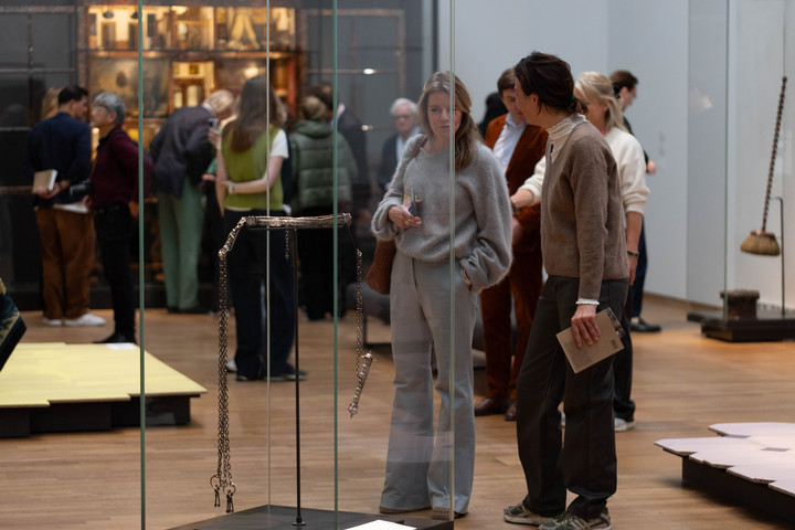 Mengintip Kehidupan Warga Belanda di Abad ke-17 lewat Pameran yang Digelar di Amsterdam-Image-2 Mengintip Kehidupan Warga Belanda di Abad ke-17 lewat Pameran yang Digelar di Amsterdam-Image-2