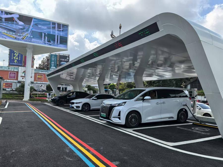 Dorong Industri Hijau, China Siapkan Rencana Tiga Tahun Tingkatkan Infrastruktur EV-Image-1