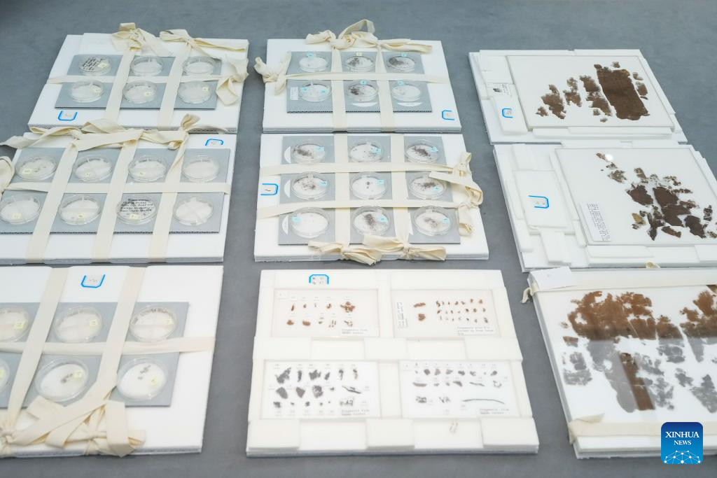 Setelah 80 Tahun, Manuskrip Sutra Bersejarah Kembali ke Tiongkok-Image-2