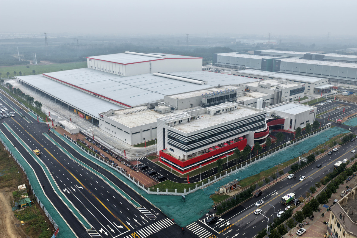 Pabrik Baru Pembotolan Coca-Cola Beroperasi di Tiongkok-Image-1 Pabrik Baru Pembotolan Coca-Cola Beroperasi di Tiongkok-Image-1