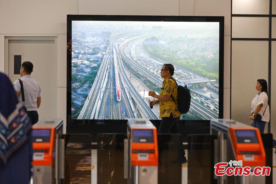 Potret : KCJB Dari Mimpi Infrastruktur Jadi Jalur Mobilitas Modern-Image-1 Potret : KCJB Dari Mimpi Infrastruktur Jadi Jalur Mobilitas Modern-Image-1