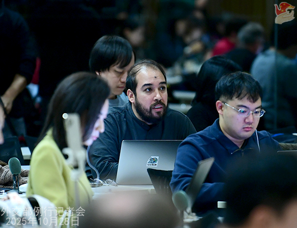 Konferensi Pers Kemenlu China 28 Oktober 2025-Image-2