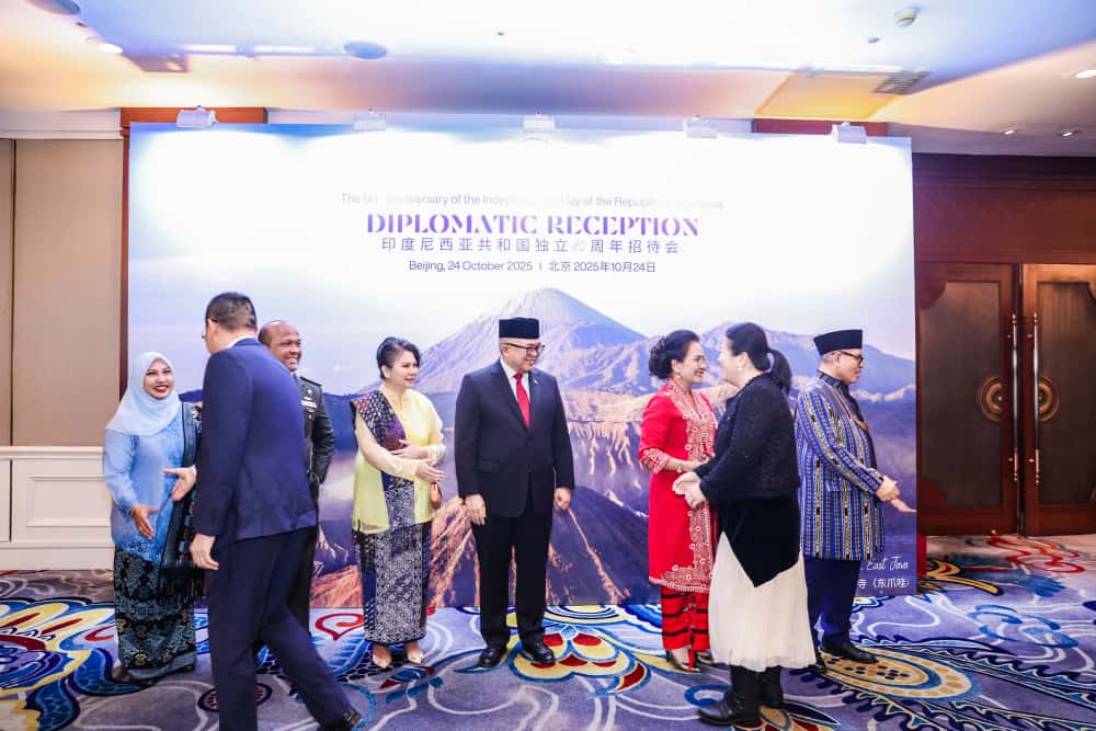 Potret : Kemeriahan Resepsi Hut RI Ke 80 KBRI Beijing-Image-1