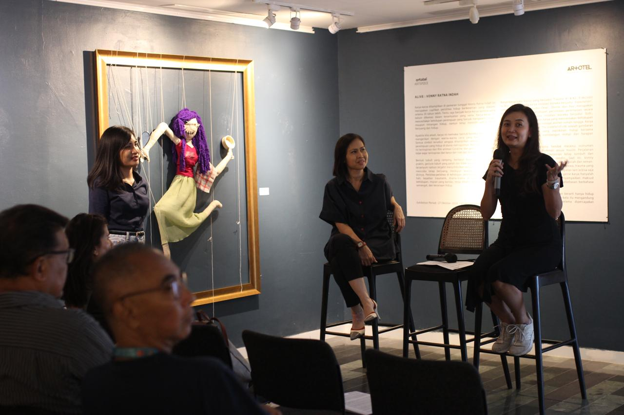 Feature: Karya Seni Jadi Wadah Bersuara Perupa Keturunan Tionghoa-Image-3