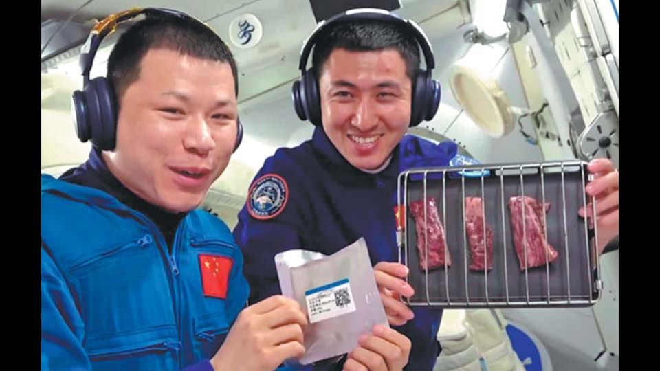 Inovasi Luar Angkasa Astronot Tiangong Nikmati Daging Panggang Perdana-Image-1