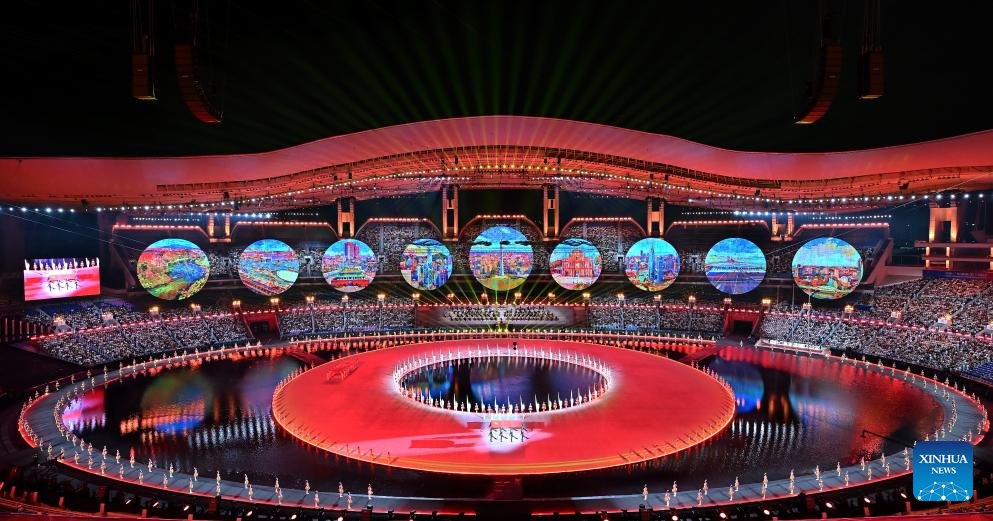 Potret : Kemeriahan Upacara Pembukaan Pesta Olahraga Nasional Tiongkok ke-15 Guangzhou-Image-11