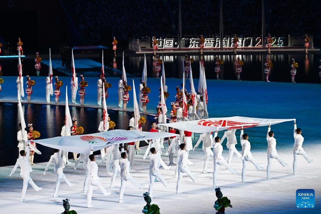 Potret : Kemeriahan Upacara Pembukaan Pesta Olahraga Nasional Tiongkok ke-15 Guangzhou-Image-2