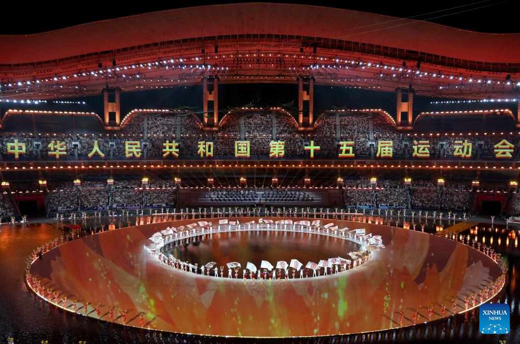 Potret : Kemeriahan Upacara Pembukaan Pesta Olahraga Nasional Tiongkok ke-15 Guangzhou-Image-7
