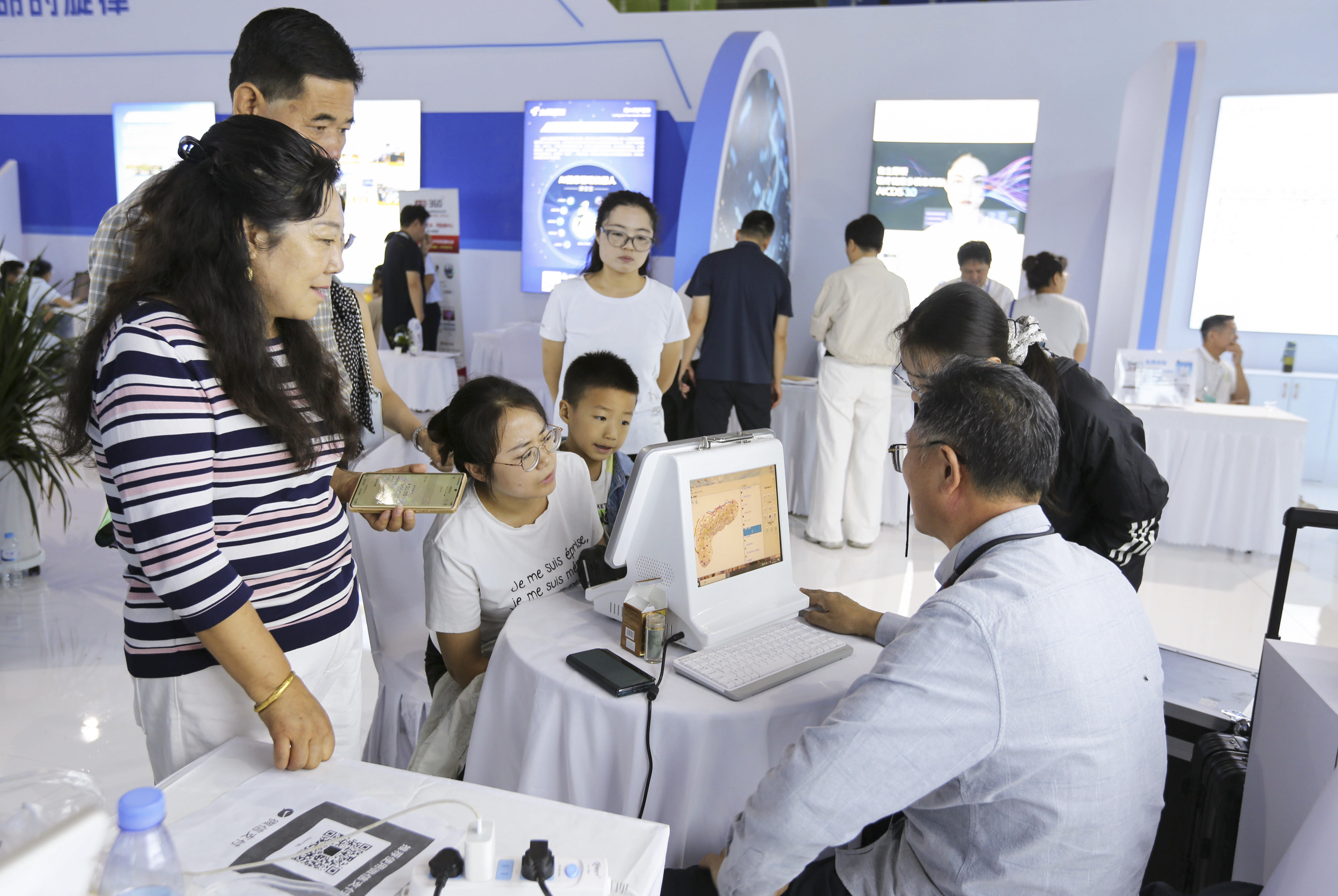 Fokus China: China Manfaatkan AI untuk Atasi Kesenjangan dalam Layanan Kesehatan-Image-1