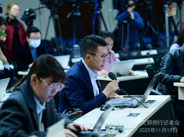 Konferensi Pers Kemenlu China 10 November 2025-Image-3