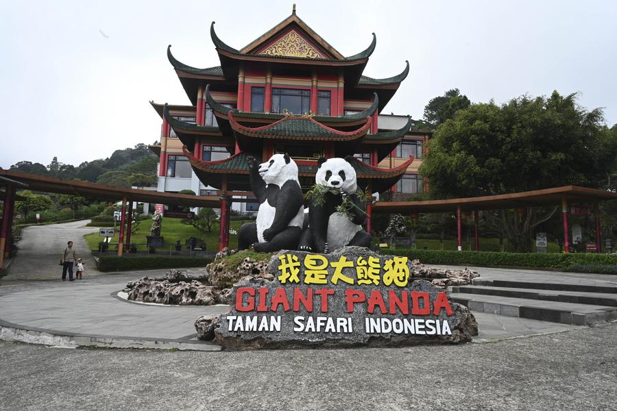 Tak Hanya Panda, Pesona Budaya China Pikat Pengunjung Istana Panda di Taman Safari Indonesia-Image-2