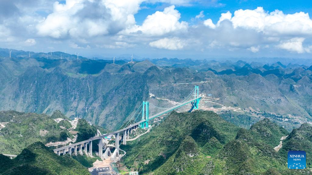 Potret : Lukisan Senja Jembatan Grand Canyon Huajiang-Image-4