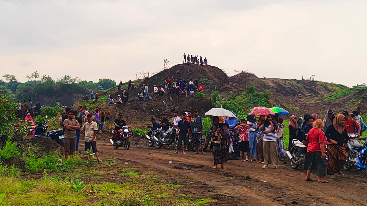 Potret : Dialog Terbuka Danpuslatsus Kolatmar di Tengah Aksi-Image-5