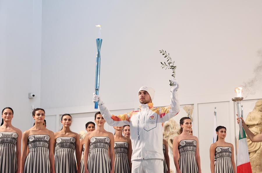 Api untuk Olimpiade Musim Dingin Milan-Cortina 2026 Dinyalakan di Olympia Kuno-Image-4