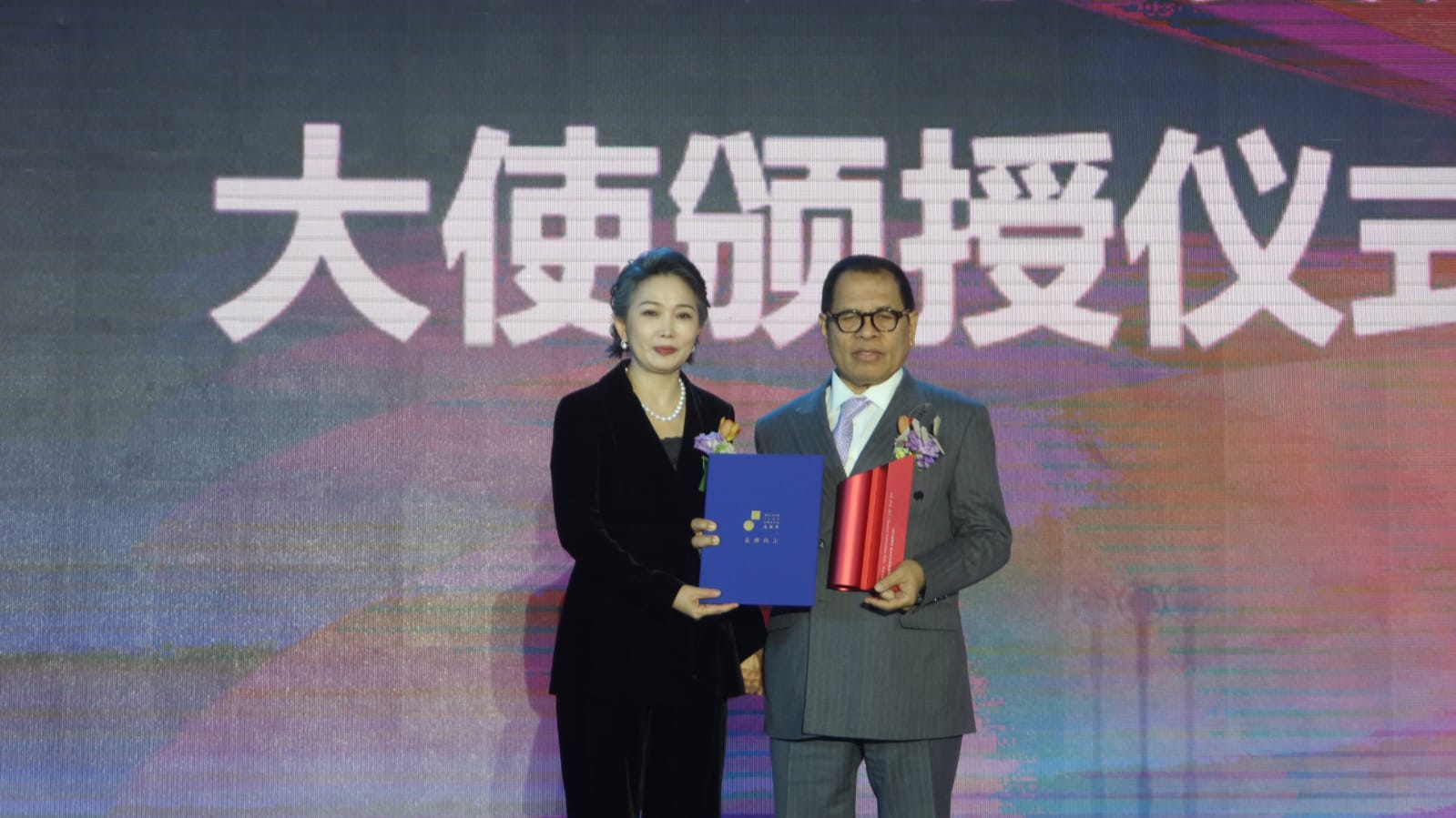 Potret : Resepsi Golden Flag Award-Image-2 Potret : Resepsi Golden Flag Award-Image-2