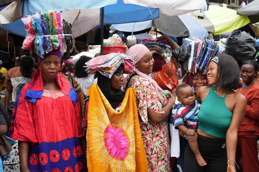 Menilik Hiruk-pikuk Pasar Madina di Conakry, Guinea-Image-6 Menilik Hiruk-pikuk Pasar Madina di Conakry, Guinea-Image-6