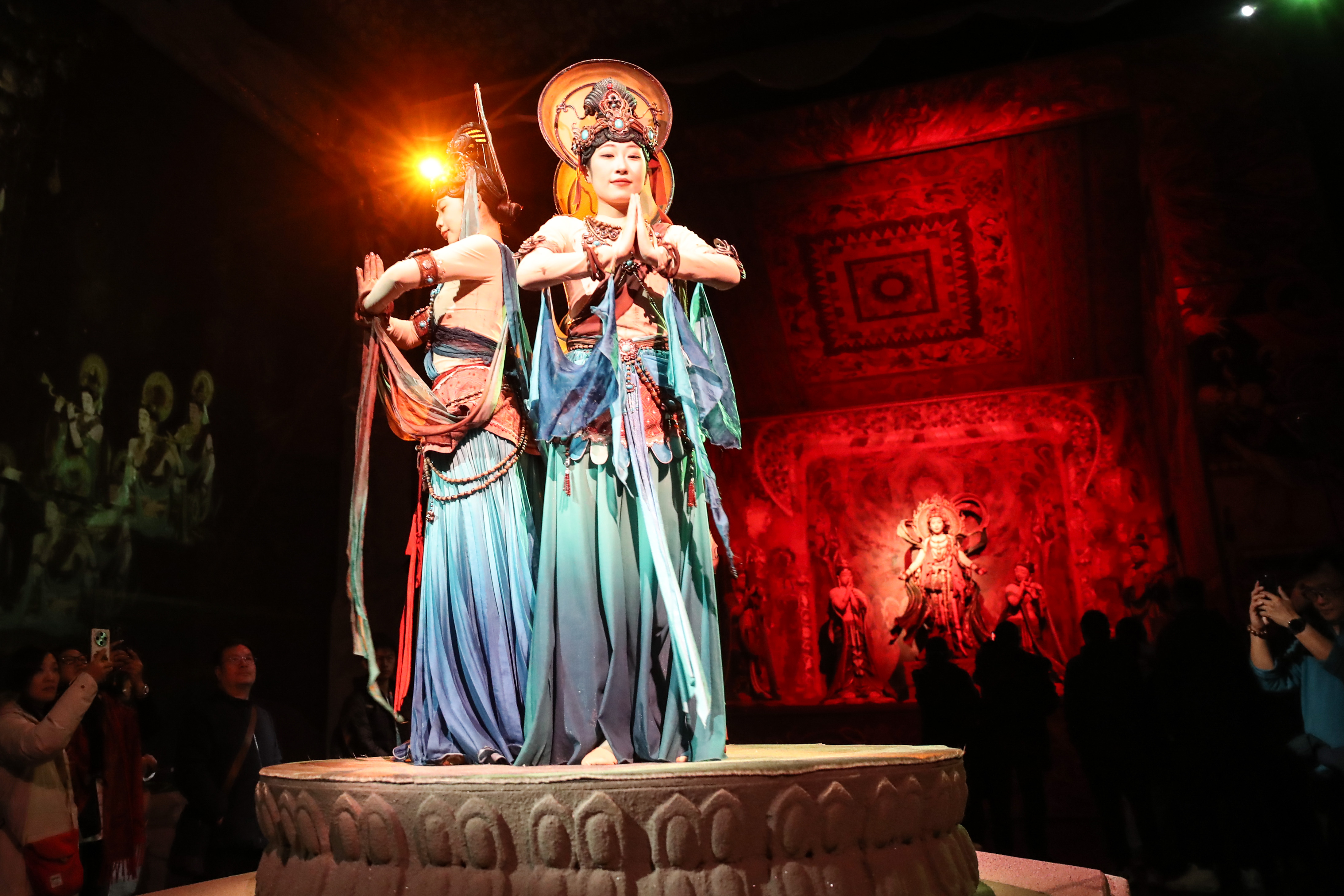 Menilik Drama Tari Imersif Menilik Drama Tari Imersif