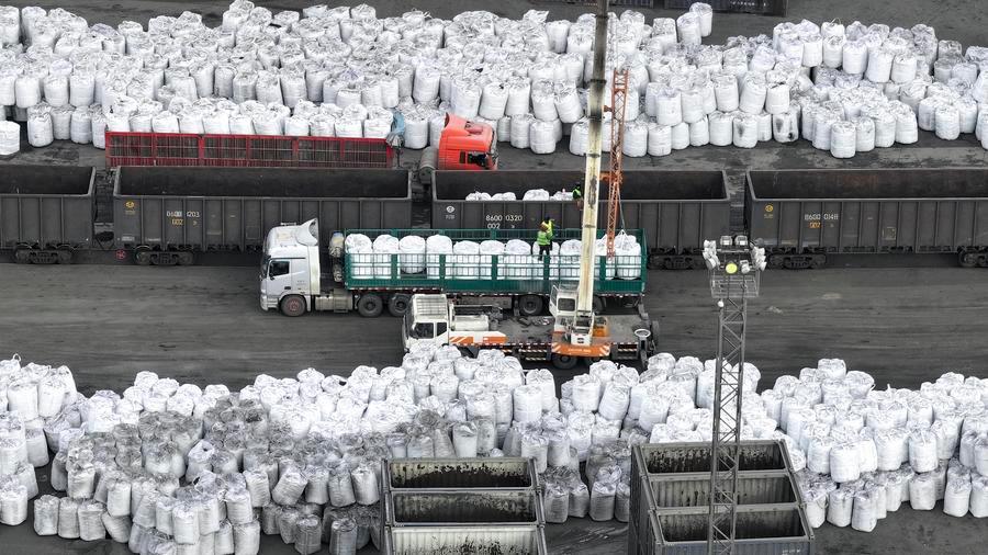 Pelabuhan Perbatasan China-Mongolia Catat Peningkatan Lalu Lintas Perbatasan-Image-9