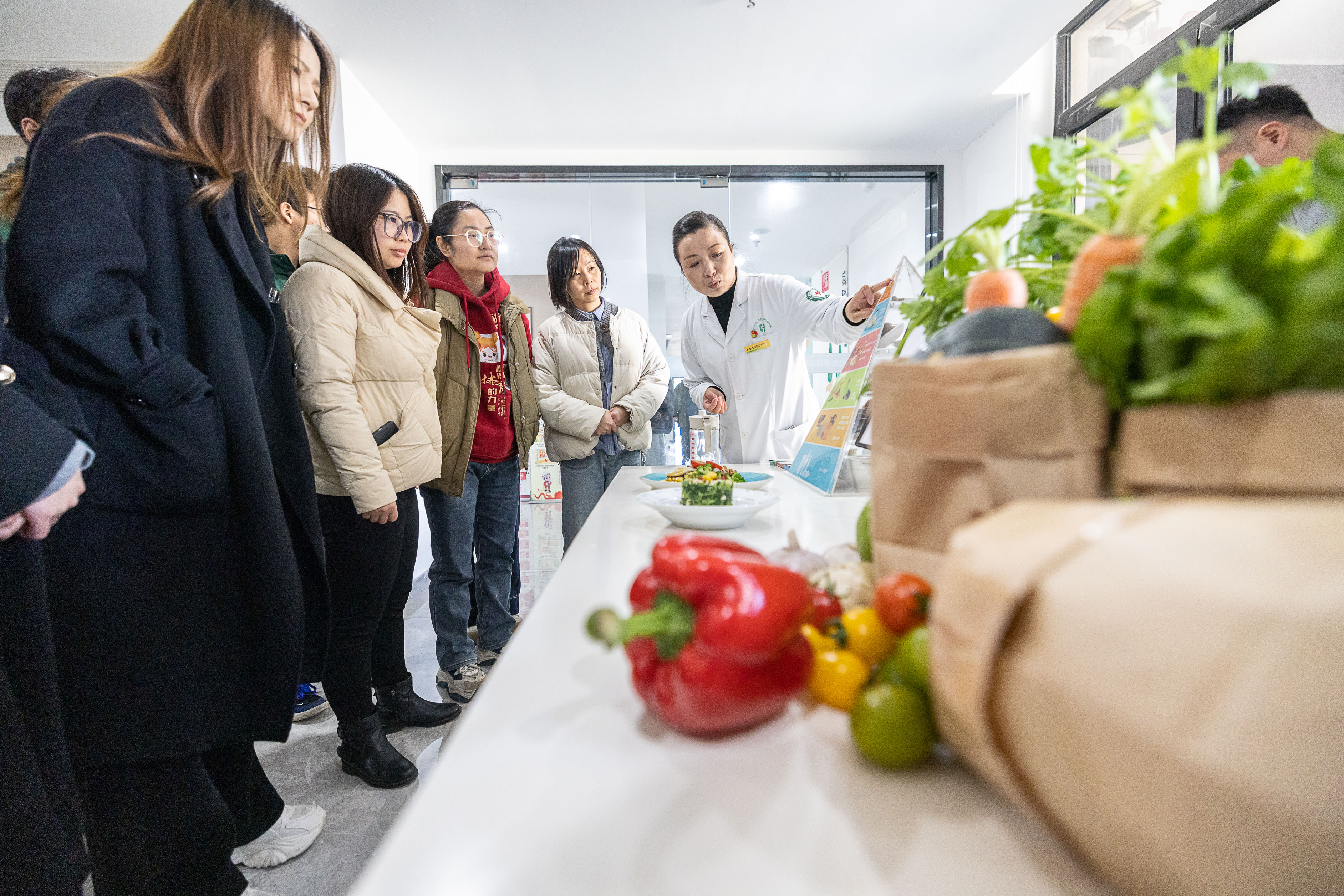 Potret Semangat Warga untuk Jaga Berat Badan dan Pola Makan Sehat di Huzhou, China-Image-4