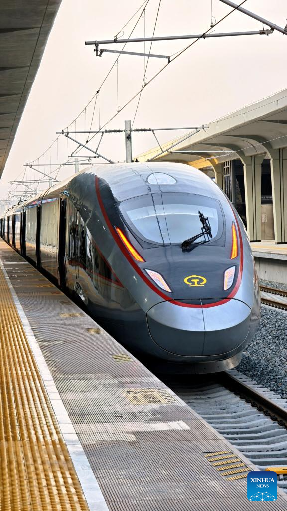 Jalur Kereta Cepat Xi’an-Yan’an Resmi Dibuka, Dorong Pembangunan China-Image-2