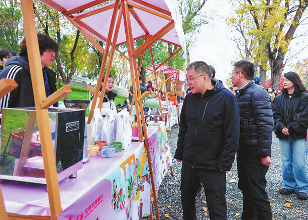 Tren Bersepeda Menyuburkan Budaya Kopi di Pinggiran Beijing-Image-1