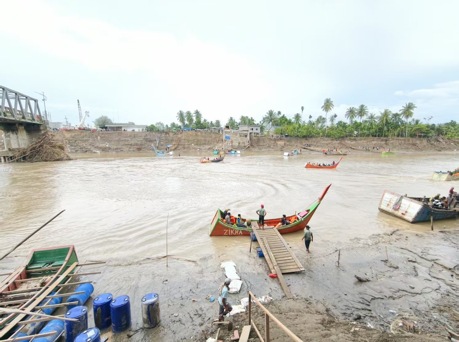 Tujuh Kamar Dagang Tiongkok di Indonesia Galang Bantuan Korban Banjir Sumatra-Image-3 Tujuh Kamar Dagang Tiongkok di Indonesia Galang Bantuan Korban Banjir Sumatra-Image-3