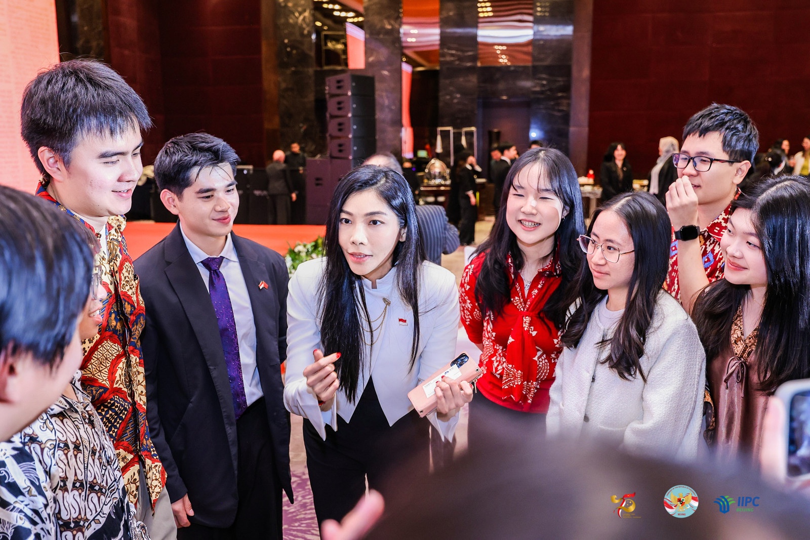 Momen Perkenalan Wakil Dubes RI Beijing, dr. Irene-Image-4 Momen Perkenalan Wakil Dubes RI Beijing, dr. Irene-Image-4