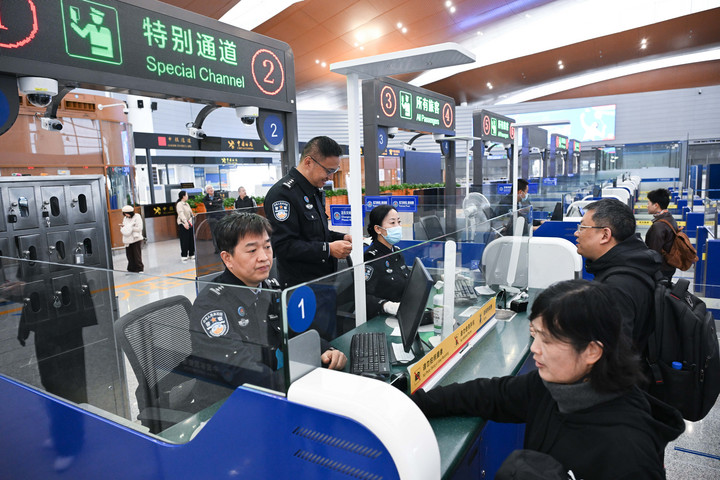 Tembus 100 Juta Perjalanan, Jembatan Hong Kong-Zhuhai-Makau Perkuat Konektivitas di Kawasan Teluk Besar-Image-5