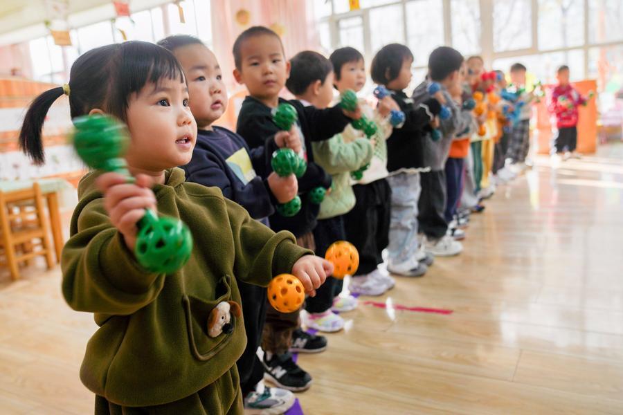 Pemerintah Tiongkok Gulirkan Subsidi Tunai Pengasuhan Anak di Bawah Tiga Tahun-Image-1