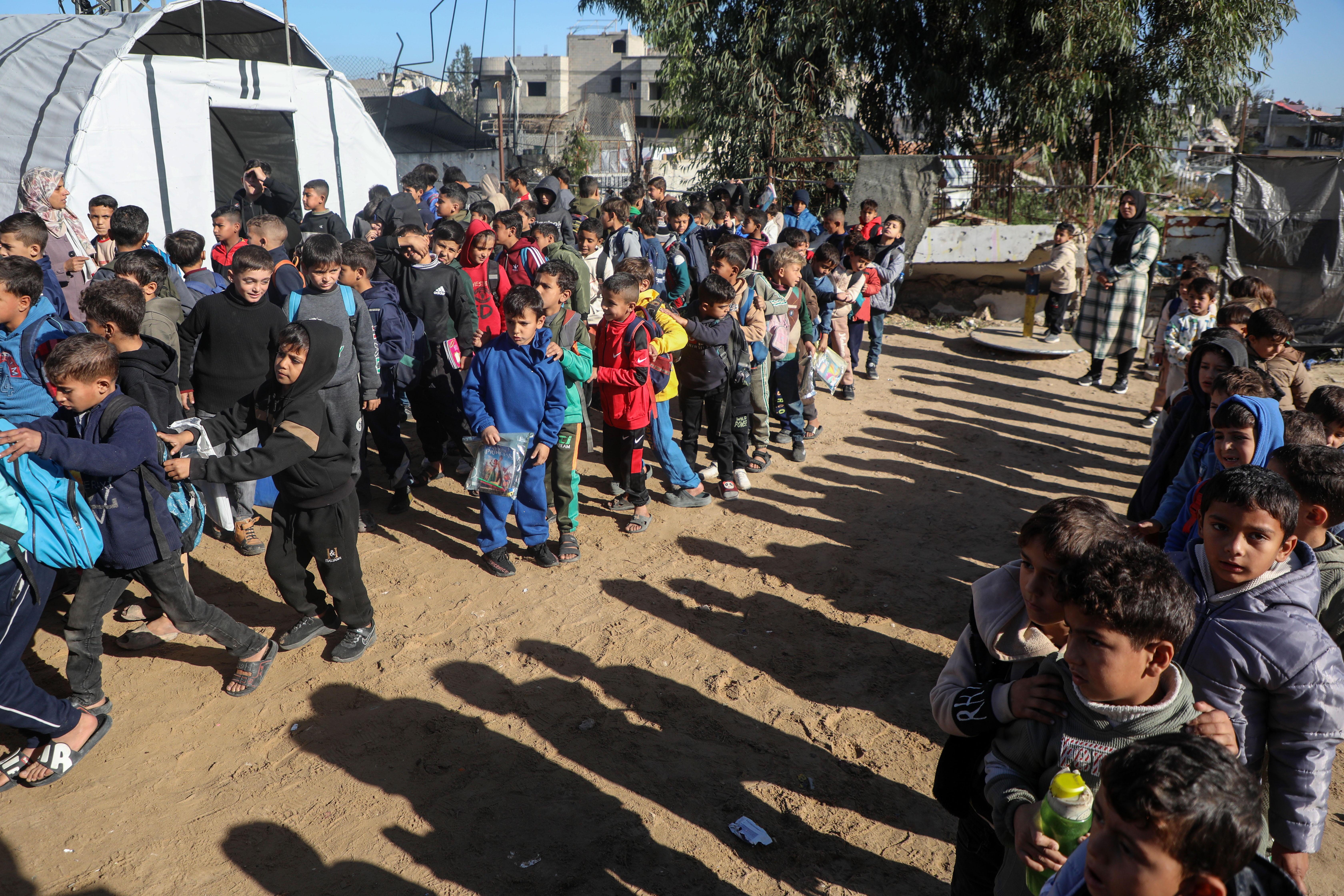 Potret Semangat Anak-Anak Gaza Menimba Ilmu di Tengah Keterbatasan-Image-3