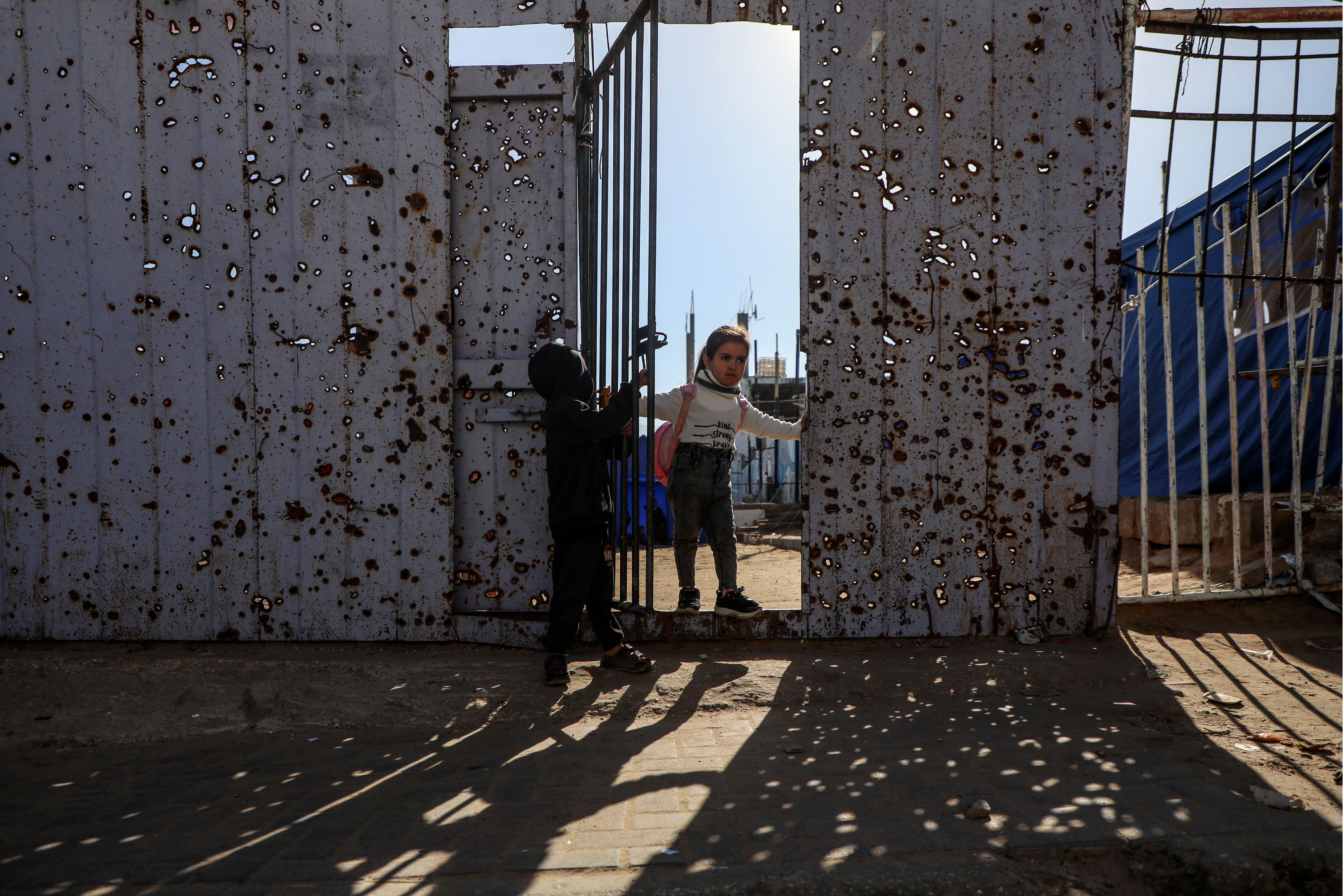 Potret Semangat Anak-Anak Gaza Menimba Ilmu di Tengah Keterbatasan-Image-4