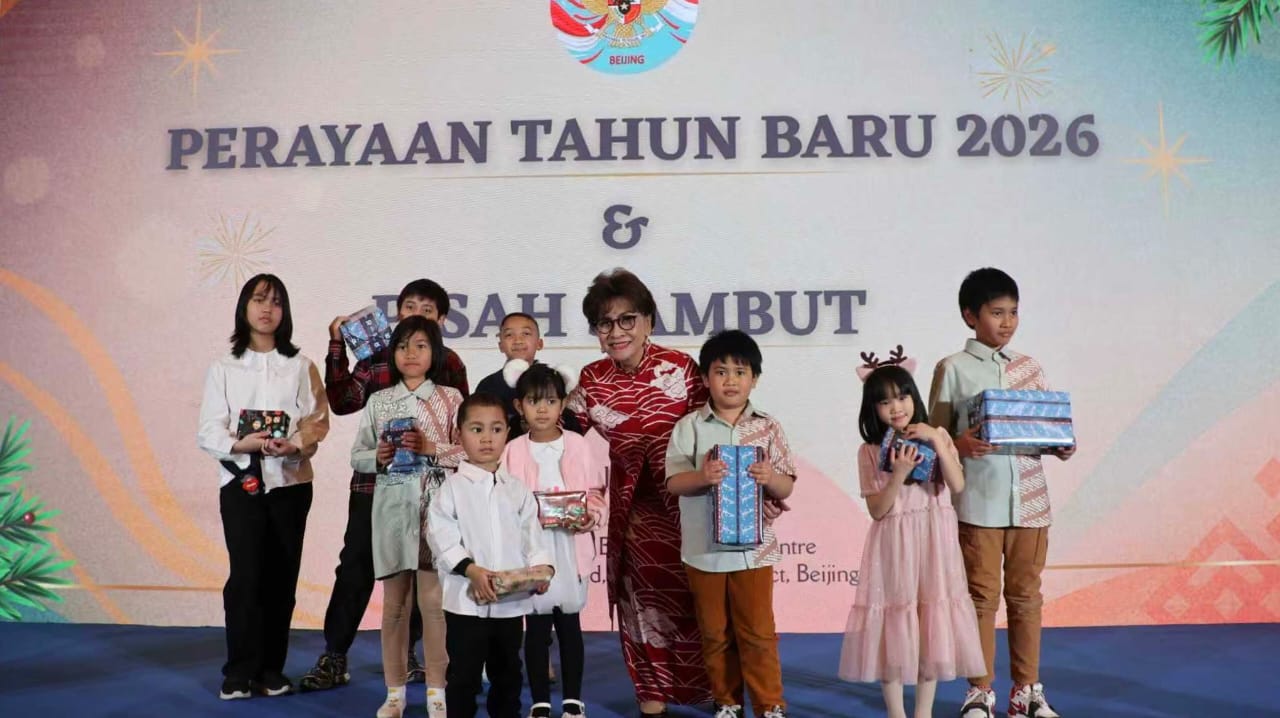 Perkuat Kepedulian dan Semangat 2026, KBRI Beijing Gelar Perayaan Natal dan Tahun Baru-Image-4