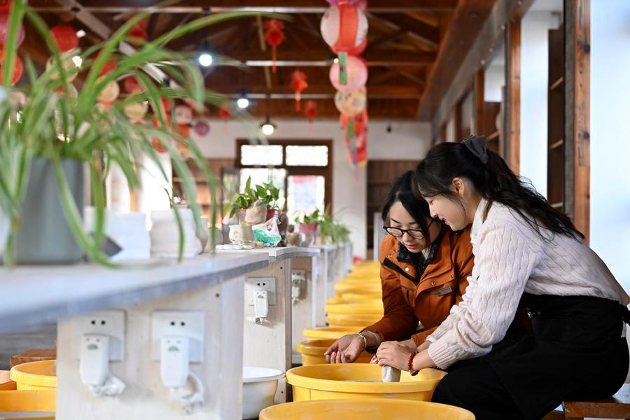 Menilik Kolaborasi Pariwisata dan Pelestarian Relik Budaya pada Situs Peninggalan Lingjiatan di Anhui, China-Image-4 Menilik Kolaborasi Pariwisata dan Pelestarian Relik Budaya pada Situs Peninggalan Lingjiatan di Anhui, China-Image-4