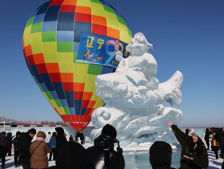 Acara Memancing Musim Dingin Tarik Wisatawan di Shenyang, China Timur Laut-Image-2 Acara Memancing Musim Dingin Tarik Wisatawan di Shenyang, China Timur Laut-Image-2
