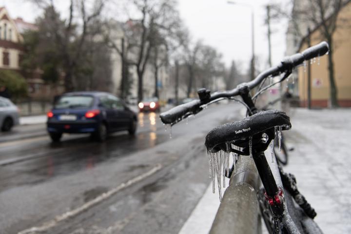 Cuaca Dingin Picu Black Ice, Layanan Transportasi Berlin Terdampak-Image-2 Cuaca Dingin Picu Black Ice, Layanan Transportasi Berlin Terdampak-Image-2