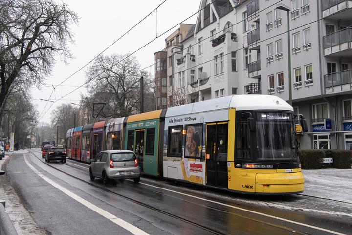 Cuaca Dingin Picu Black Ice, Layanan Transportasi Berlin Terdampak-Image-5 Cuaca Dingin Picu Black Ice, Layanan Transportasi Berlin Terdampak-Image-5
