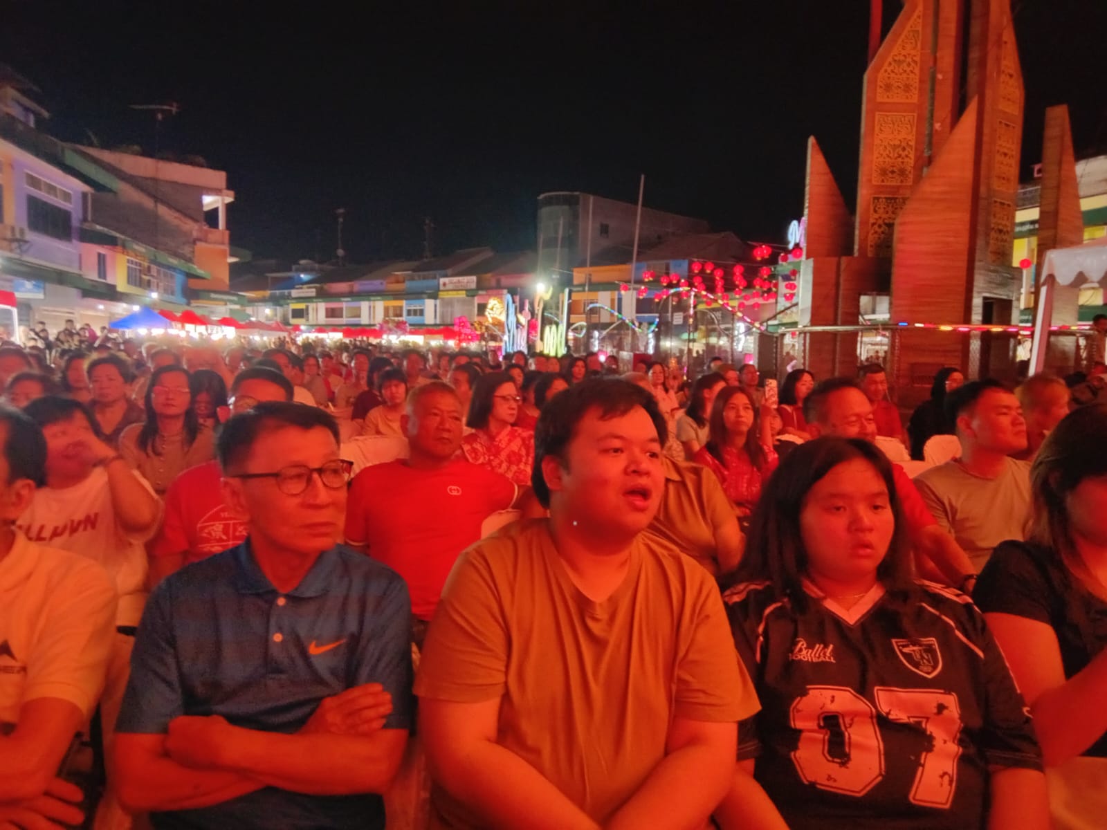 Potret : Kemeriahan Malam Penyambutan Imlek 2026-Image-5 Potret : Kemeriahan Malam Penyambutan Imlek 2026-Image-5