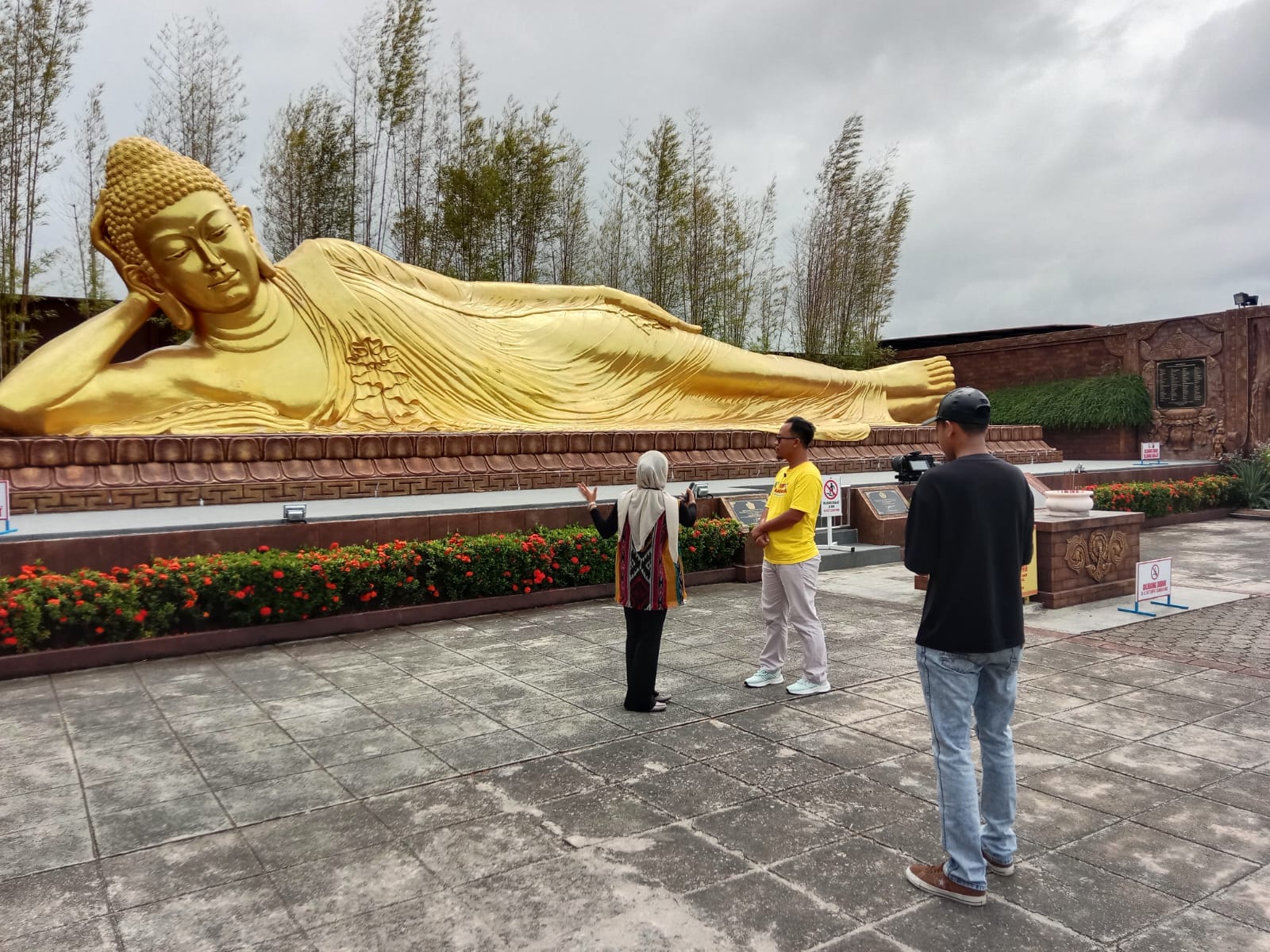 Potret : Dibalik Lensa Tim Liputan Imlek 2026 Tanjung Pinang-Image-7 Potret : Dibalik Lensa Tim Liputan Imlek 2026 Tanjung Pinang-Image-7